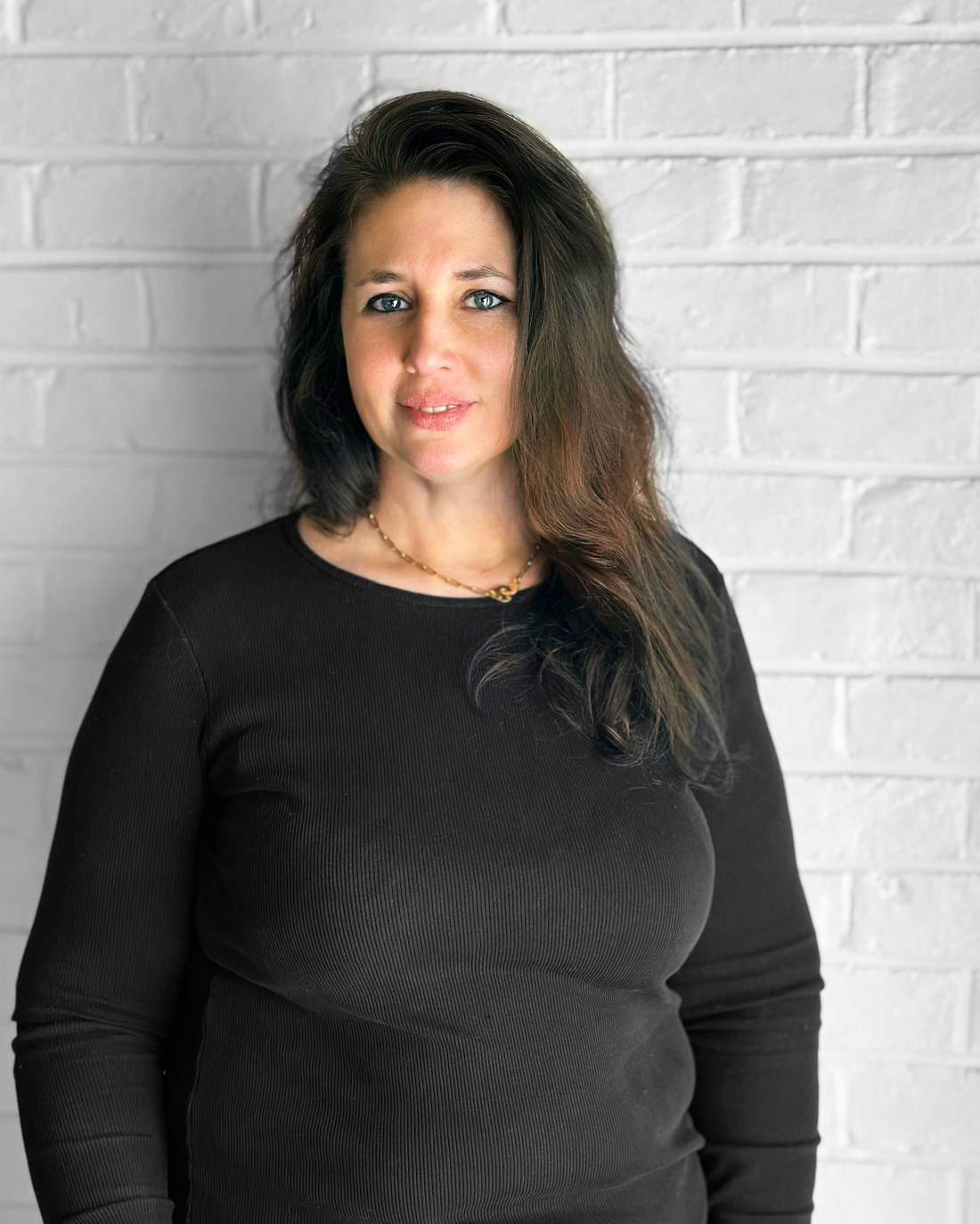Vanessa Ajbeszyc, Studio Sacha